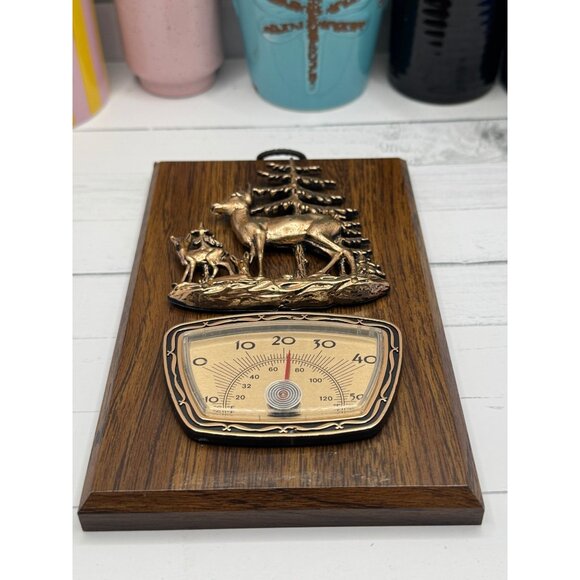 Vintage 1970's Made In Canada Thermometer w/Raised Metal Deer On Wooden Plaque - Picture 3 of 6